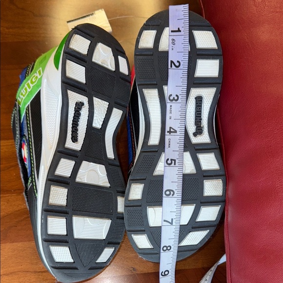 Nintendo Kids Sneakers Blue Green Red Mario Luigi Runners Sizes 3 and 13 - Picture 3 of 14